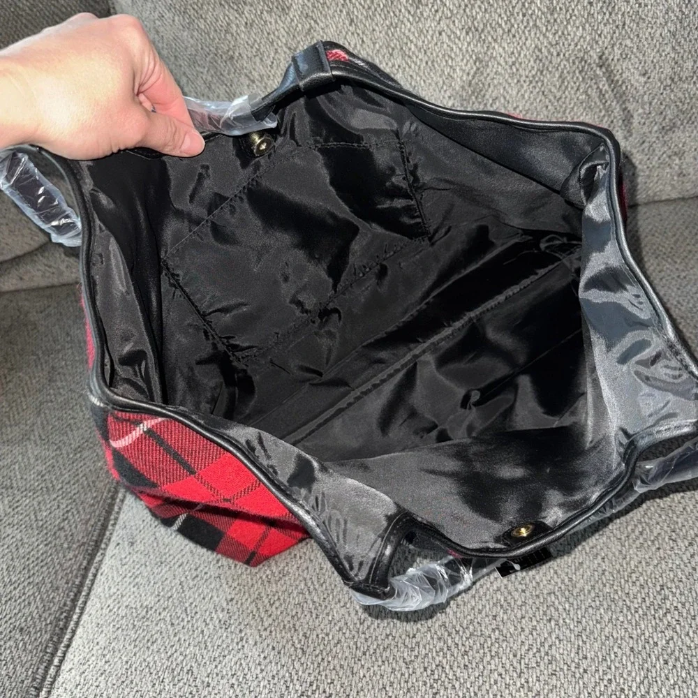 Victoria's Secret VS Red Plaid Holiday Large Tote Bag – Brand New with‎ Tags!